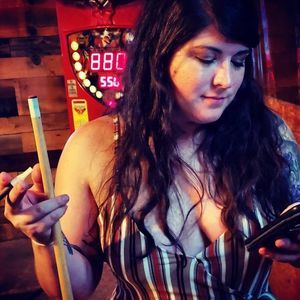 Meet your Posher, Caitlin